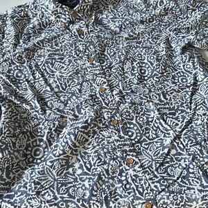 American Eagle Classic Fit Short Sleeve Button Up Sz. L